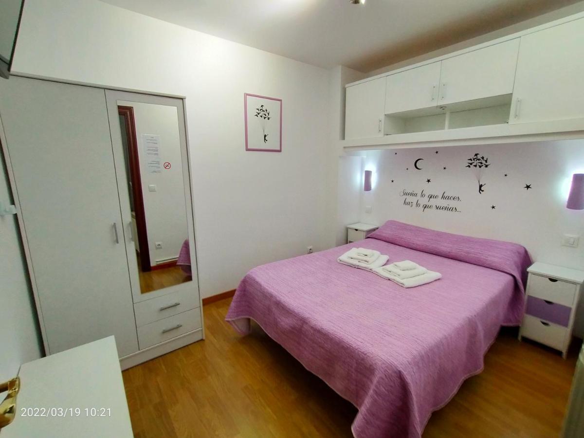 Pension Travesia Del Laurel Logrono Exterior photo