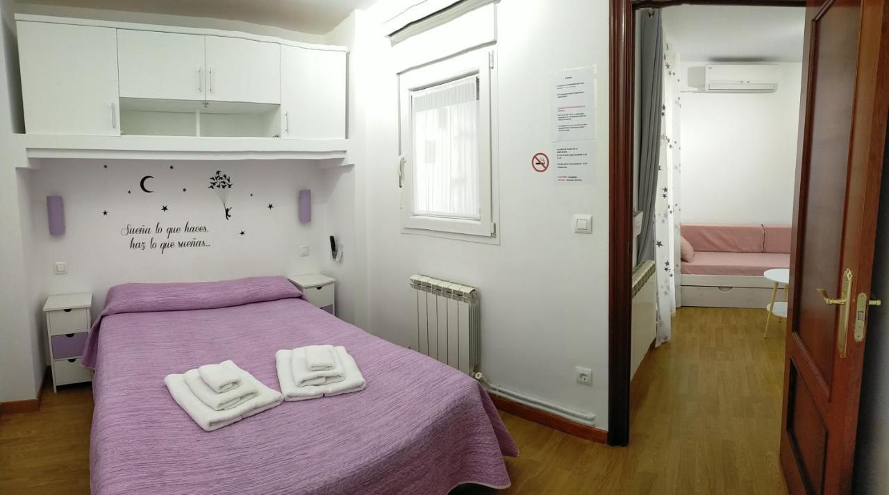 Pension Travesia Del Laurel Logrono Exterior photo