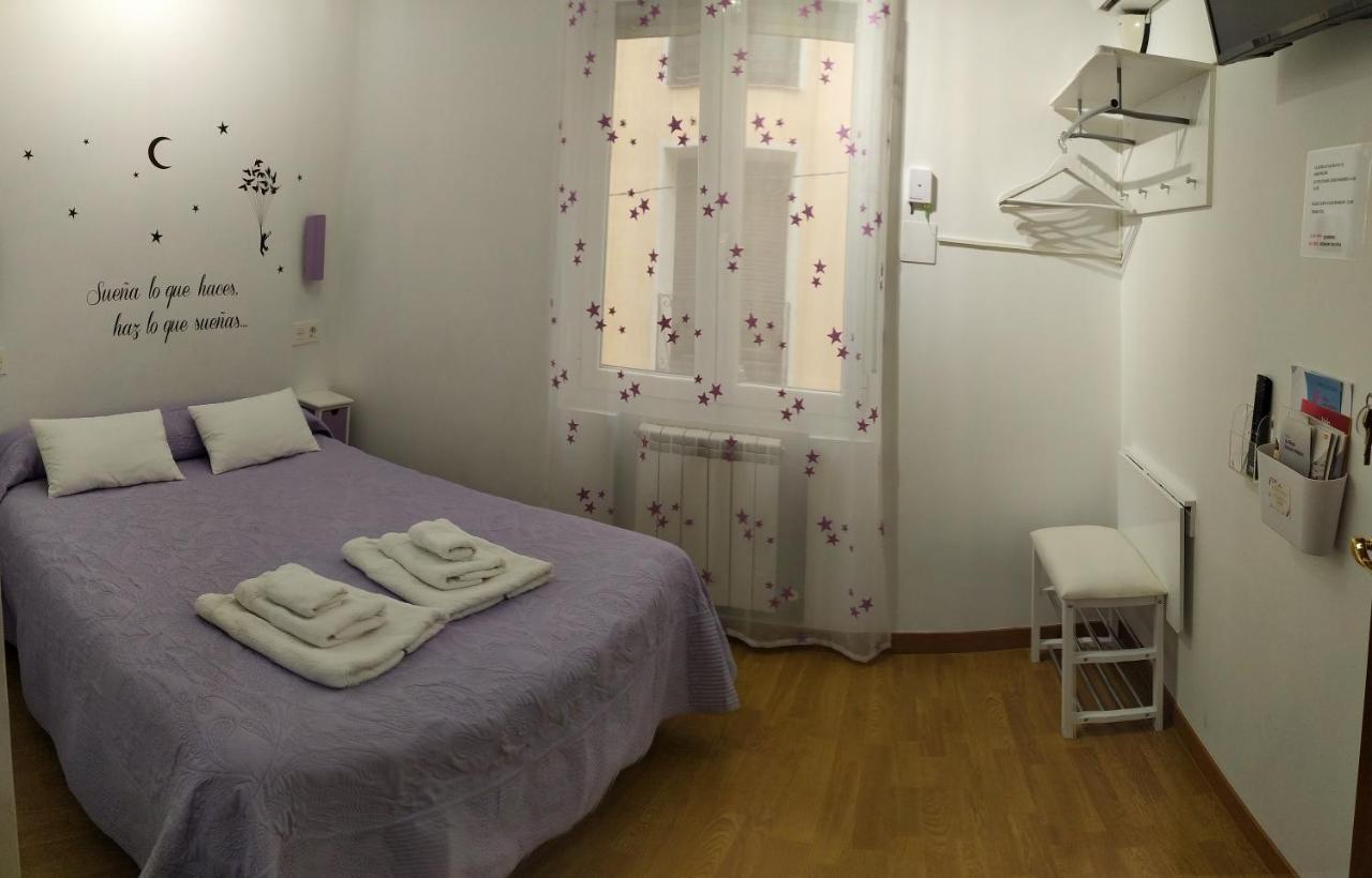 Pension Travesia Del Laurel Logrono Exterior photo